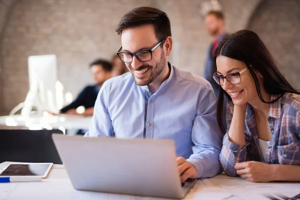 Bu işbirliği programcılar şirket