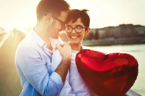 Hermosa pareja enamorada — Foto de Stock