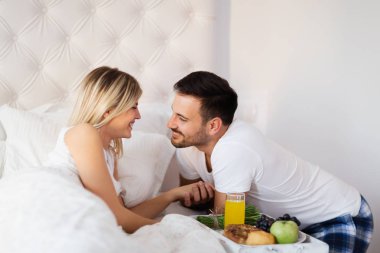 romantik mutlu çift