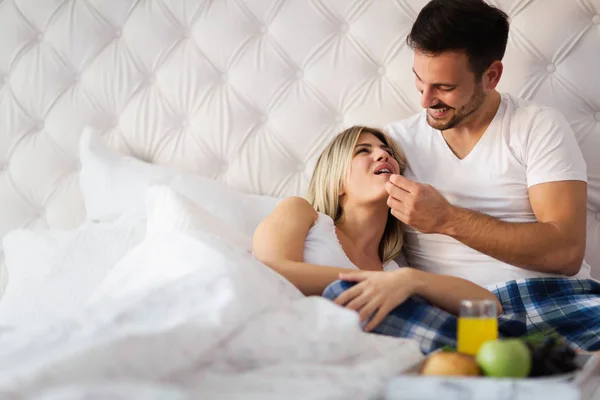 Romantic happy couple — Stock Photo, Image