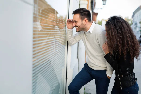 Paar plezier op datum — Stockfoto