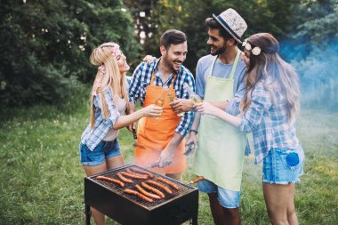Doğada vakit ve Barbekü partisi arkadaşlar