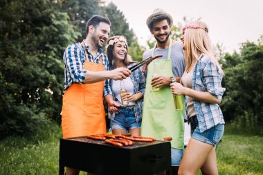 Doğada vakit ve Barbekü partisi arkadaşlar