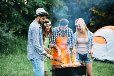 Doğada vakit ve Barbekü partisi arkadaşlar