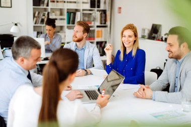 Ofiste işbirliği iş adamları