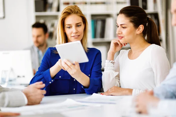 Ocupada vida de oficina — Foto de Stock