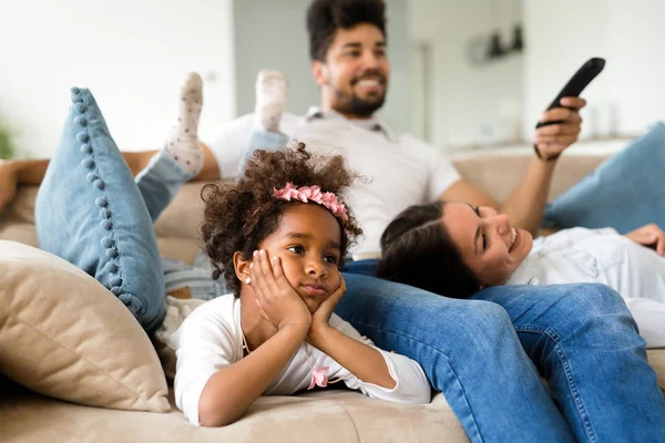 Mutlu aile birlikte vakit resmini