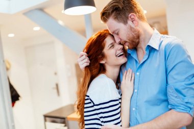 aşk sarılma, Çift