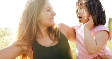 özel ihtiyaçları olan anne ile kız