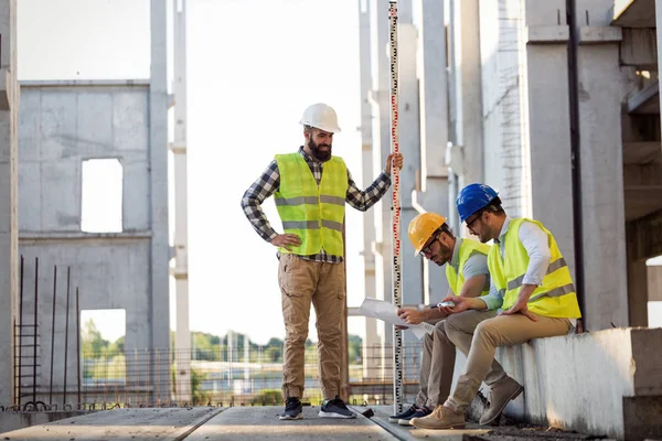 İnşaat Mühendisleri çalışma portresi 