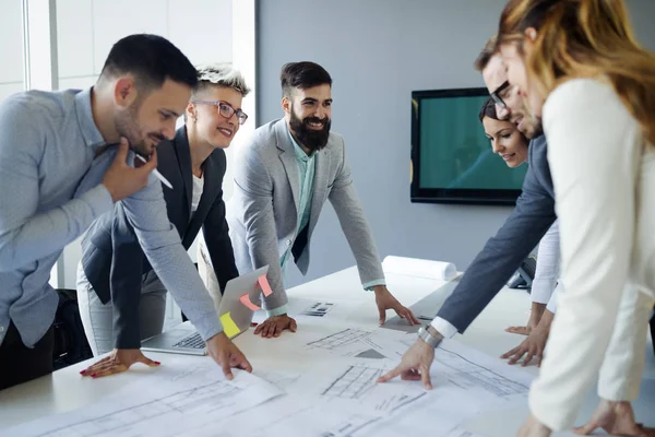 Bild Von Architekten Die Sich Ihrem Büro Treffen — Stockfoto