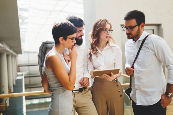 perspektif iş adamları tartışma