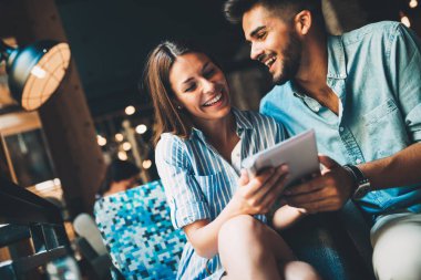 Kahve Dükkanı'tarihte Çift