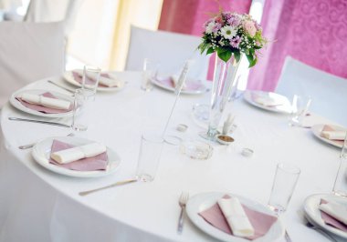 Çiçekli düğün süsü