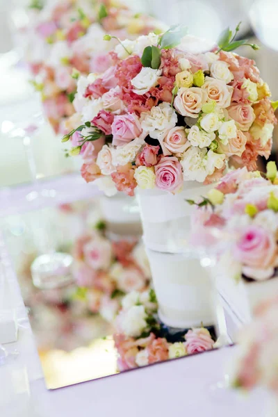 Güzel güller ile dekorasyon