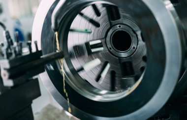 Freze Torna Makinası Cnc metal 