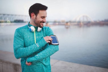 Yakışıklı jogger müzik