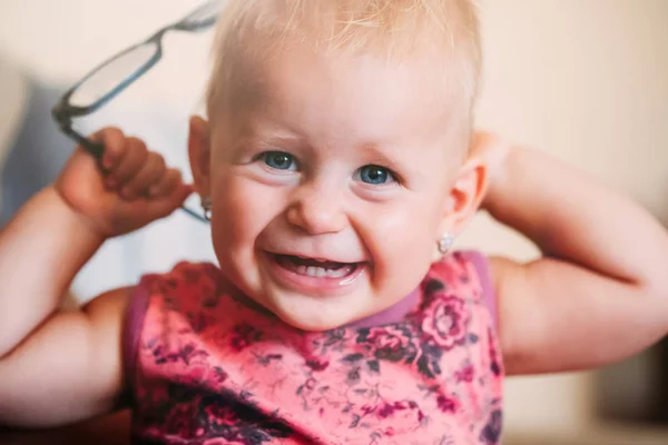かわいい赤ちゃん女の子 — ストック写真