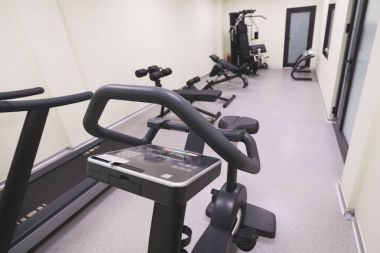 Küçük uygun fiyatlı ev jimnastik salonu