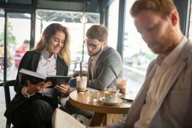 kadının okuma defter