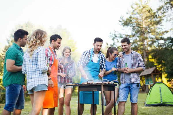 Young people in nature — Stock Photo, Image