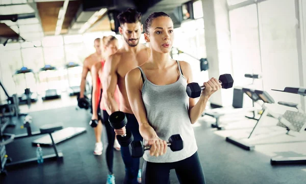 Grupo Pessoas Têm Treino Ginásio Juntos — Fotografia de Stock