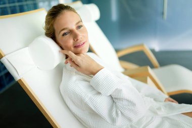 çekici kadın rahatlatıcı Spa