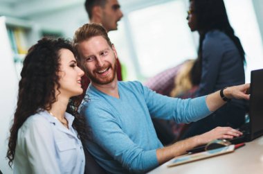 Projede çalışan yazılım mühendisleri 