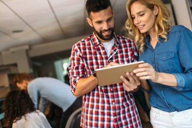 yazılım mühendisleri dijital tablet kullanma