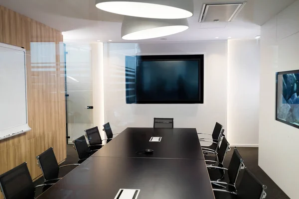 Portrait Modern Well Designed Empty Conference Room — Stock Photo, Image