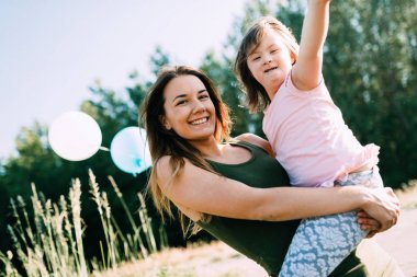  Anne ve çocuk özel ihtiyaçları olan