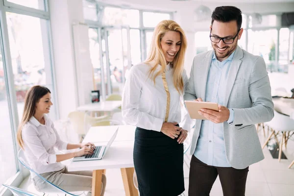 başarılı iş ortakları