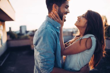 Aşk dating güzel Çift 