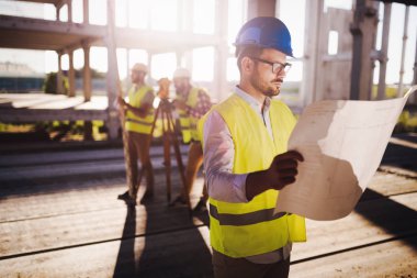 İnşaat Mühendisleri çalışma portresi 