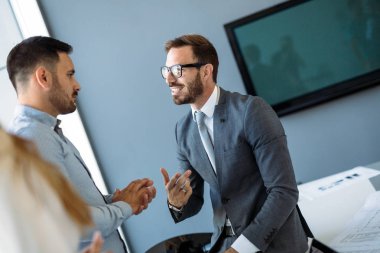 Ofiste tartışma Mimarlar portresi