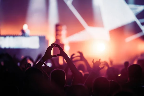 Cheering crowd with hands — Stock Photo, Image