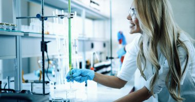 çekici kız öğrenci 