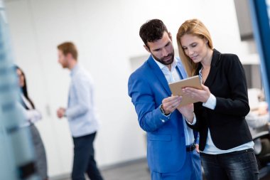 Tablet modern Office birlikte çalışma çekici çift