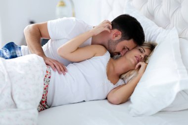 Mutlu çift romantik kez sahip 