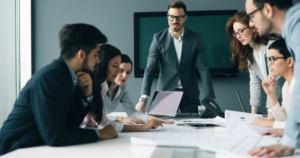 Imagen Los Empresarios Que Asisten Seminario Sala Conferencias — Foto de Stock