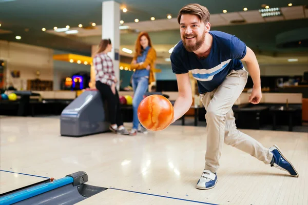 Friends Having Fun While Bowling Spending Time Together — Stock Photo, Image