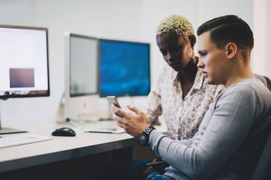 Bu işbirliği programcılar gelişmekte olan apps şirket