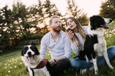  Evcil hayvan ile onların zaman zevk çift