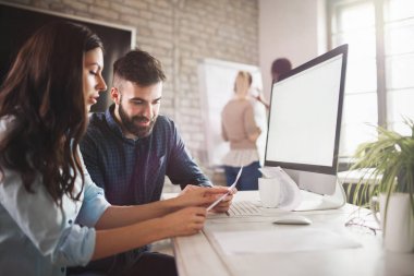 Projede çalışan yazılım mühendisleri