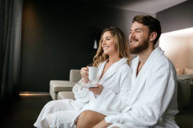 Romantik Çift zevk balayı kaçış