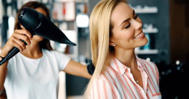 Kuaför Salonu bir kadın portresi