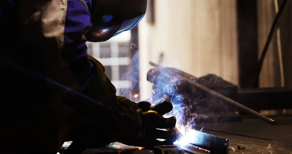 Metal worker hegesztés — Stock Fotó