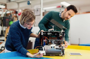  robotics robot test için Hazırlık öğrencileri