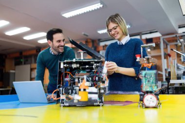 robotics robot test için Hazırlık öğrencileri