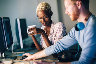 Projede çalışan yazılım mühendisleri